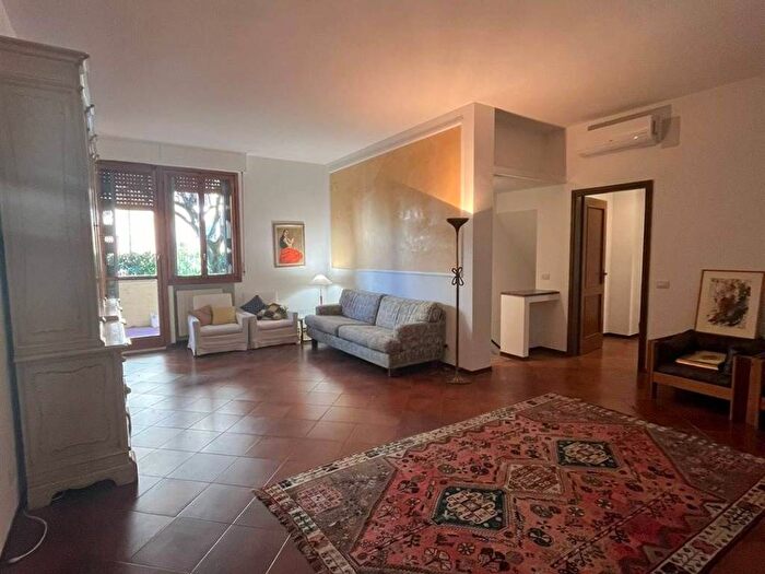 Appartamento con 5 locali in affitto in Via Giandomenico Ferretti, Legnaia San Quirico Monticelli, Firenze
