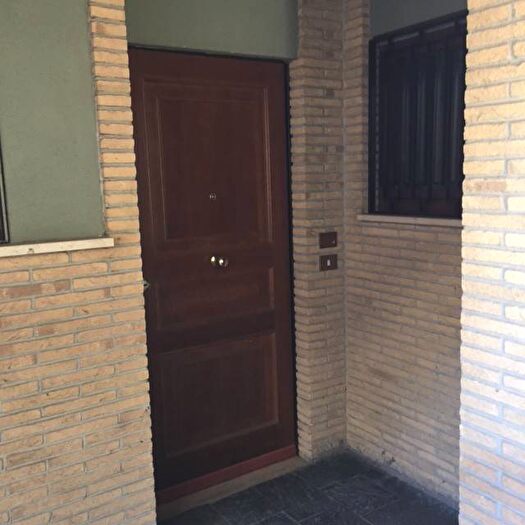 Appartamento quadrilocale in affitto in Via Andrea Millevoi, Cecchignola Giuliano Dalmata, Roma