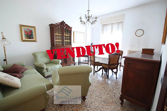 Appartamento quadrilocale in vendita in Alba, Alba