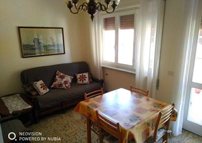 Appartamento trilocale in affitto in Lido di Camaiore, Camaiore