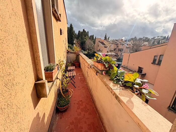 Appartamento bilocale in affitto in Via Dante da Castiglione, Firenze