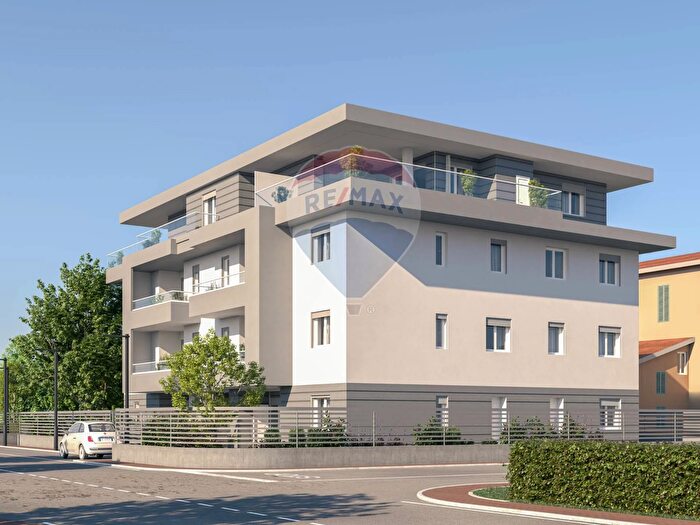 Appartamento quadrilocale in vendita in Via Calcutta, Valsamoggia