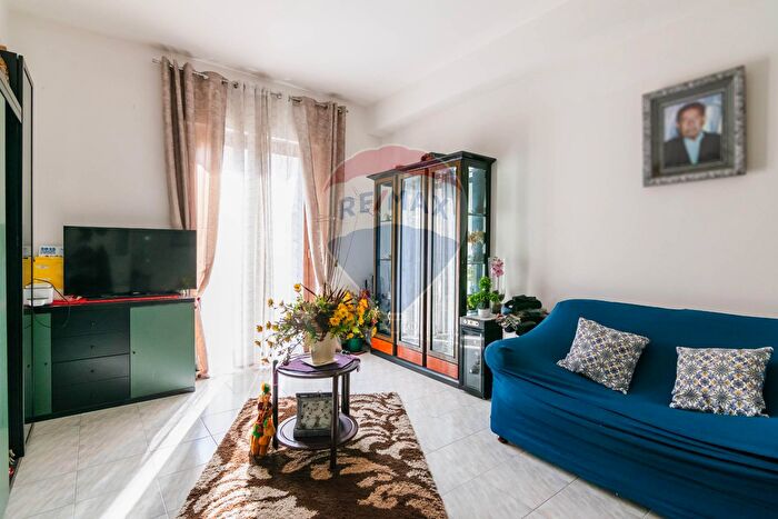 Appartamento quadrilocale in vendita in Via Papa Giovanni XXIII, Trecastagni