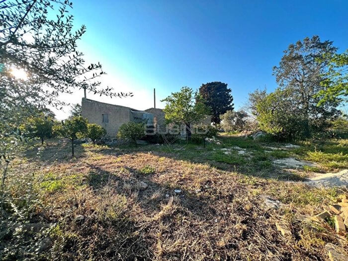 Casa trilocale in vendita in IppodromoSpinagallo, Siracusa