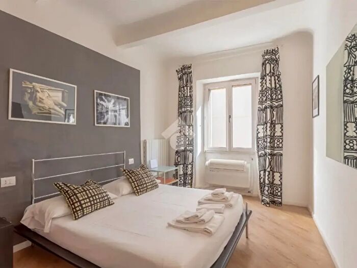 Appartamento bilocale in vendita in Via Taddea, Firenze
