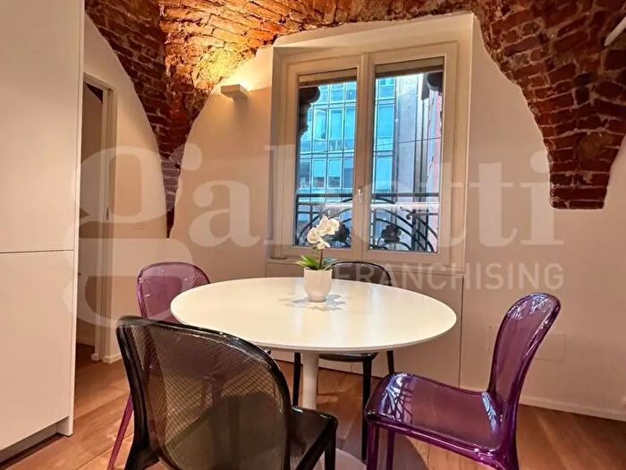 Appartamento bilocale in vendita in Via Amadei, Milano