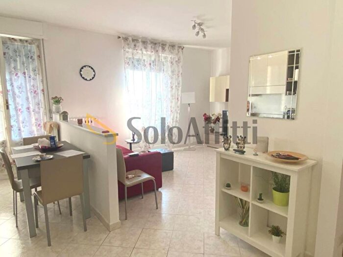 Appartamento bilocale in affitto in Viale Piemonte, Centro, Cologno Monzese