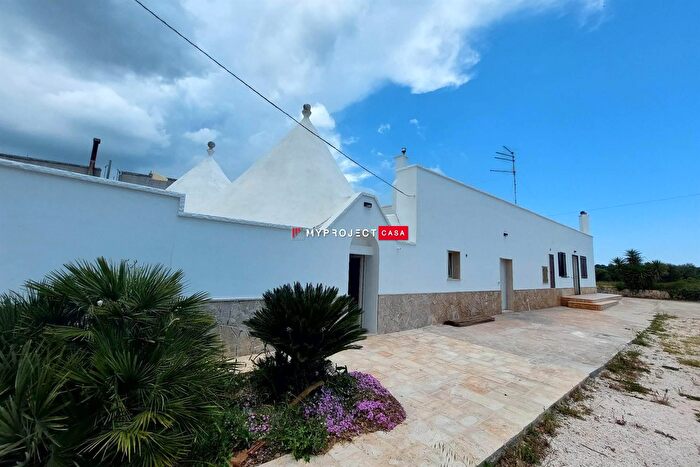 Casa con 8 locali in vendita in Contrada San Salvatore, Ostuni