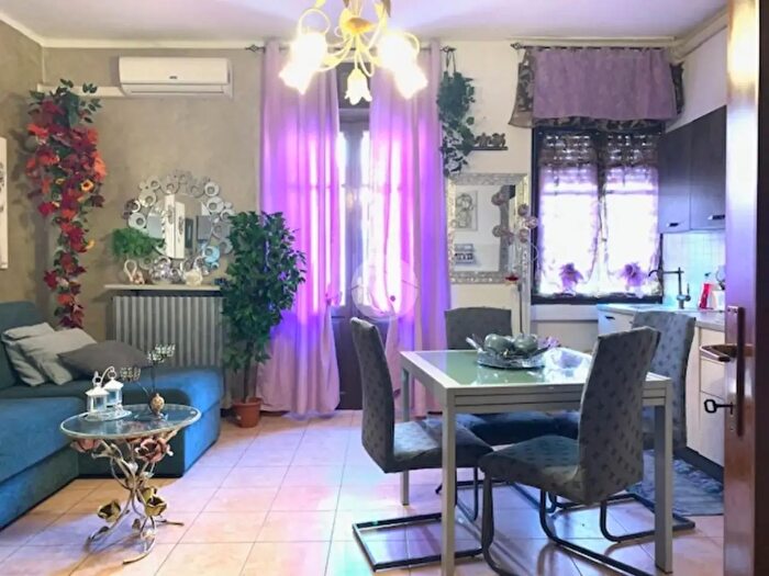 Appartamento bilocale in vendita in Via Franco Maria Cattarinetti, Verona