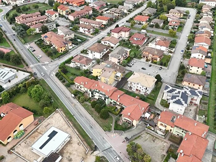 Appartamento con 5 locali in vendita in Via GMatteotti, Zevio