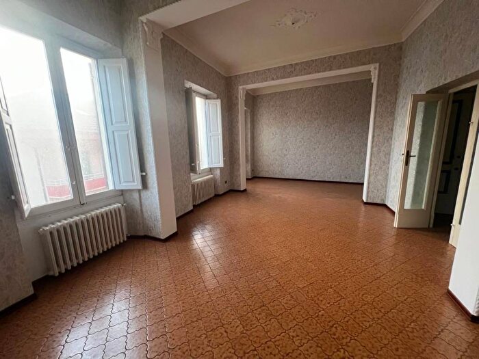 Appartamento con 5 locali in affitto in Via Gaetani dellAquila dAragona, Chieti Città, Chieti