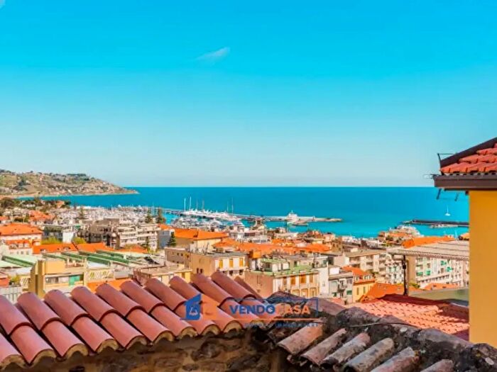 Appartamento bilocale in vendita in Vicolo Costa, Sanremo