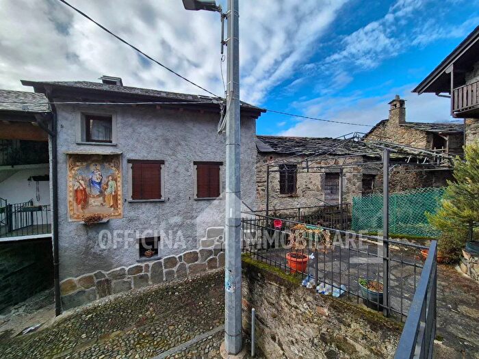 Case in Vendita e in Affitto - 3