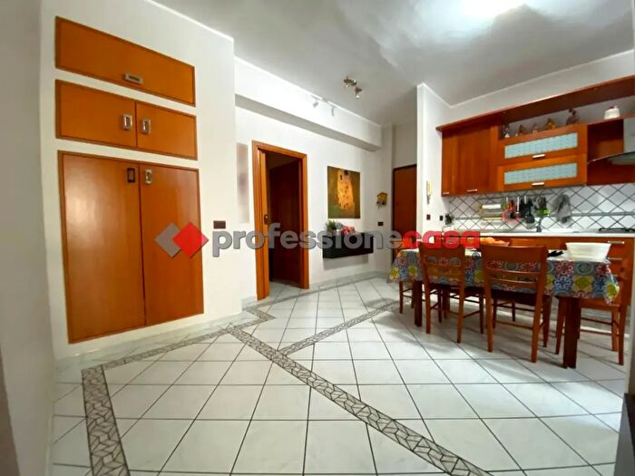 Appartamento quadrilocale in vendita in Via Liguria, Catania