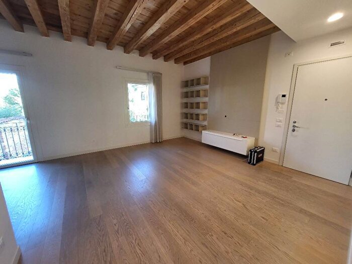 Appartamento con 5 locali in affitto in Centro Storico, Vicenza