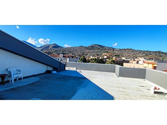 Appartamento trilocale in vendita in Via Pasquale Sconzo, Palermo