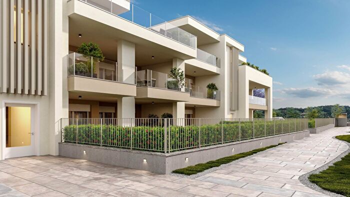 Appartamento trilocale in vendita in Via Roma Snc, Bernareggio