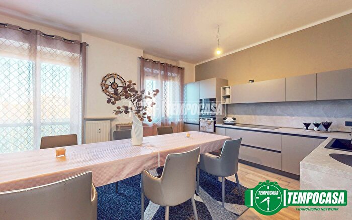 Appartamento trilocale in vendita in Via Giuseppe di Vittorio, Alessandria