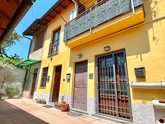 Appartamento bilocale in vendita in Via Alessandro Manzoni, Paderno D'Adda
