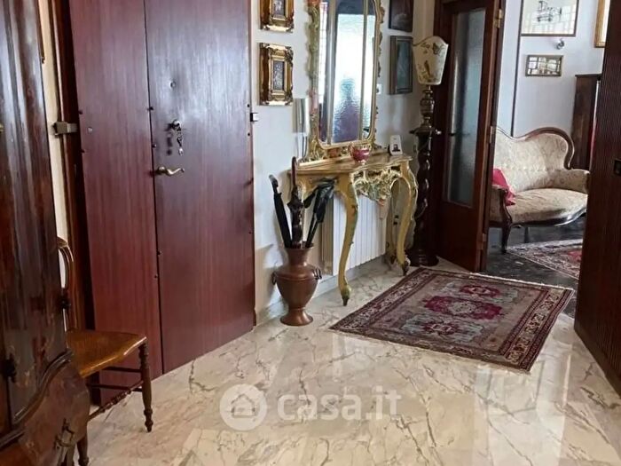 Appartamento con 6 locali in vendita in Livorno