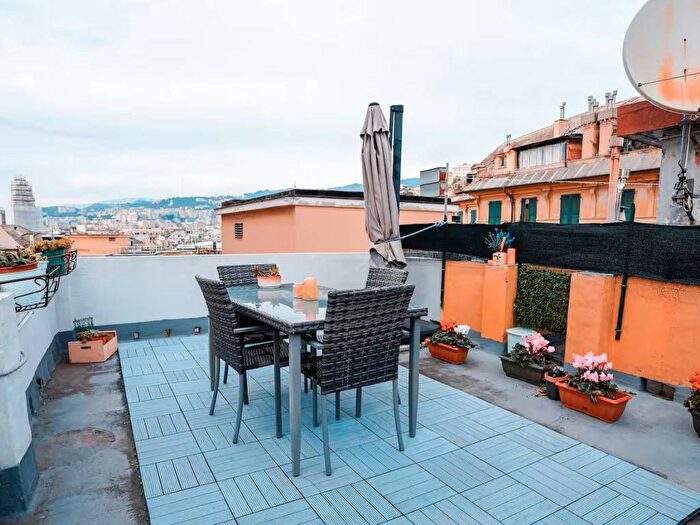 Appartamento bilocale in affitto in Via Aprile, Centro Città, Genova