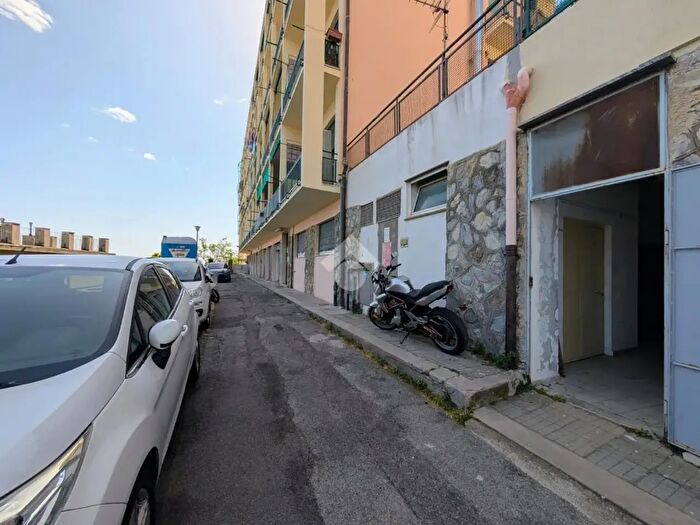 Appartamento monolocale in vendita in Via Imperiale, Genova