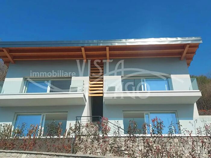 Appartamento trilocale in vendita in Via Antonio Maria Caraccioli Snc, Vercana