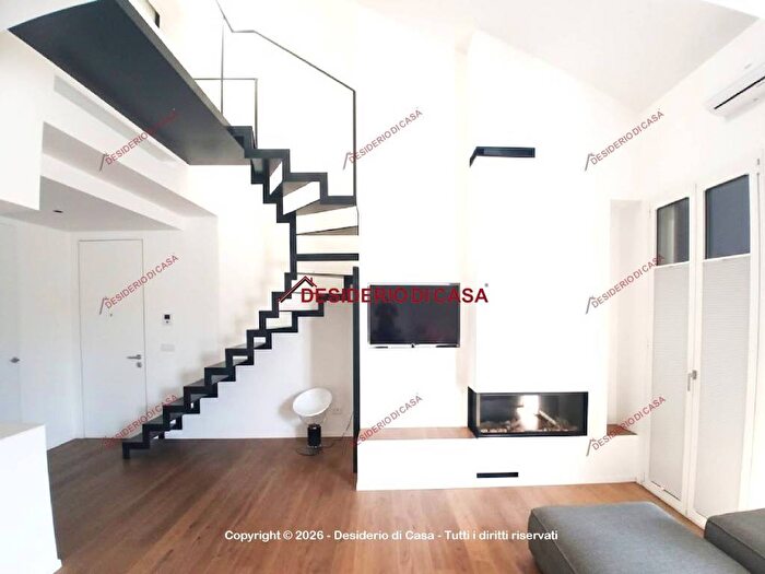 Casa quadrilocale in affitto in Via Principe di Villafranca, Politeama Ruggiero Settimo, Palermo