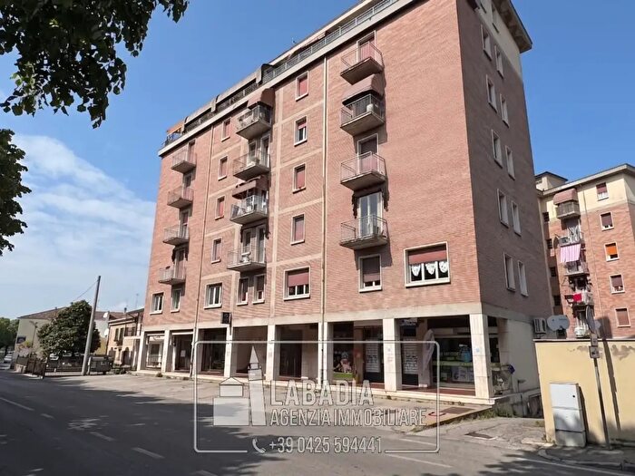Appartamento trilocale in vendita in Riviera Luigi Balzan, Badia Polesine