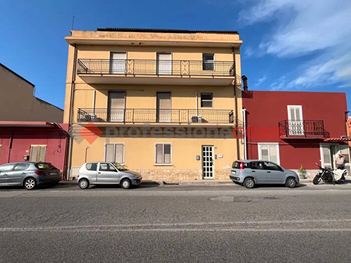 Appartamento quadrilocale in vendita in Via Madonna del Boschetto, Milazzo