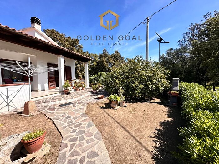 Casa quadrilocale in vendita in Agliuledda Ovilò, Loiri Porto San Paolo