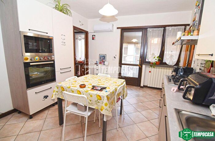 Casa trilocale in vendita in Via Roma, Lombardore