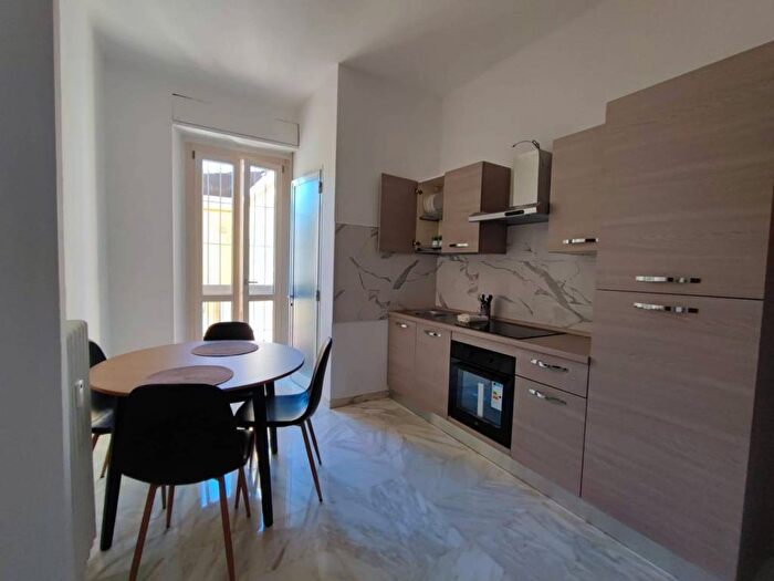 Appartamento trilocale in affitto in Via Tunisi, Lingotto, Torino