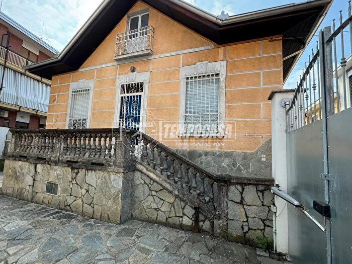 Casa quadrilocale in vendita in Via Vespucci, Settimo Torinese