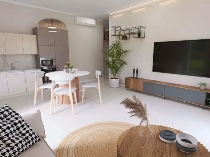 Casa quadrilocale in vendita in Sarzana