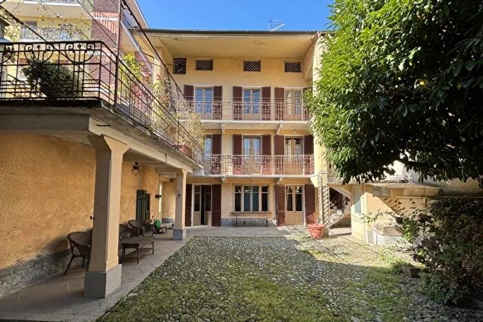 Casa in vendita in Vicolo Bonafide Strambino To, Strambino