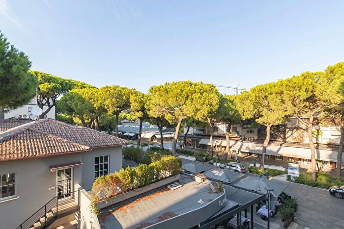 Appartamento trilocale in vendita in Via Vialetto Ortigara Cervia, Cervia