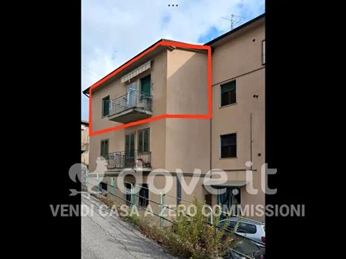 Appartamento trilocale in vendita in Via Salimbeni, Trequanda