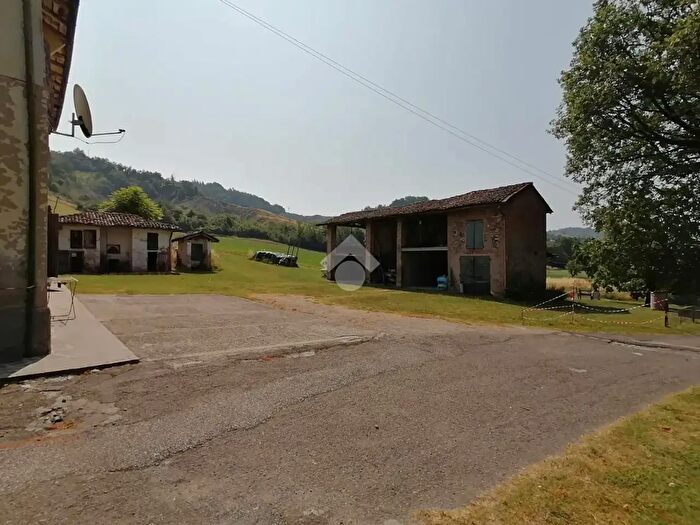 Casa trilocale in vendita in Via Palazzetto, Valsamoggia