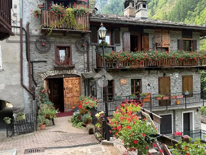 Appartamento trilocale in vendita in Frazione Chevreres, Introd