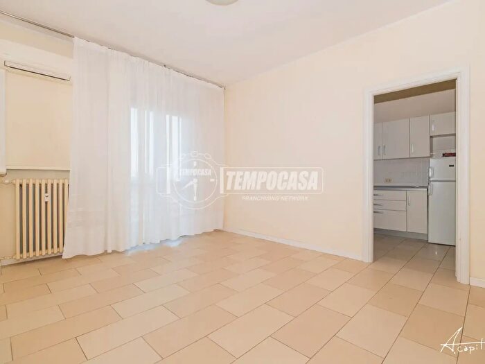 Appartamento trilocale in vendita in Via IV Novembre, Soliera
