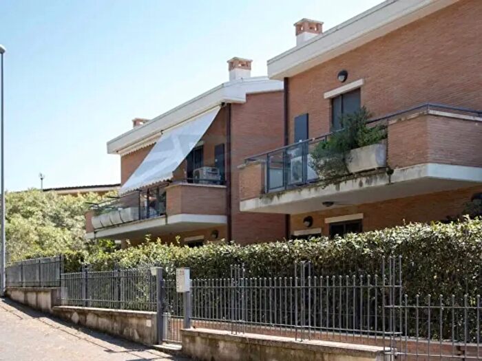 Appartamento bilocale in vendita in Via Lea Padovani, Roma