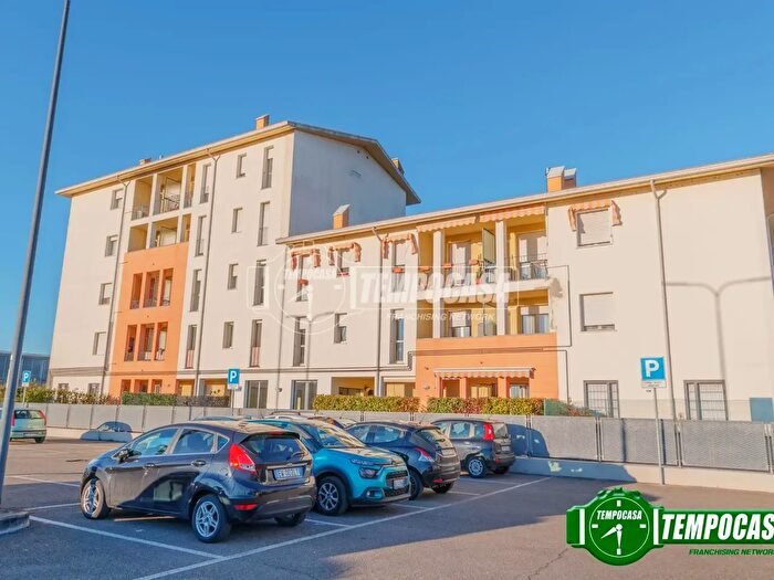 Appartamento trilocale in vendita in Via Mafalda di Savoia, Piacenza