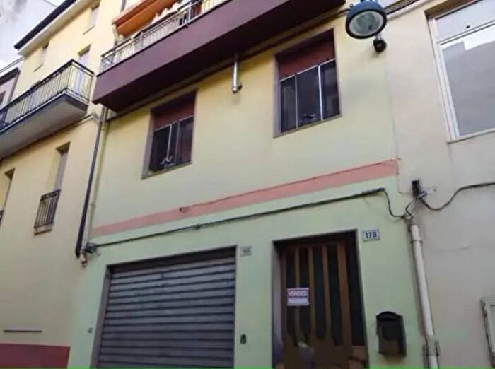 Appartamento trilocale in vendita in Via Umberto I, Jerzu