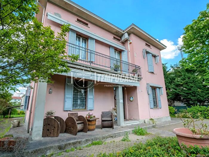 Casa con 6 locali in vendita in Via Parola, Fontanellato