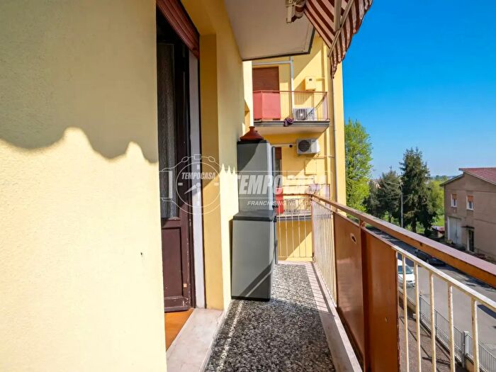 Appartamento trilocale in vendita in Via Cesare Battisti, Vignola