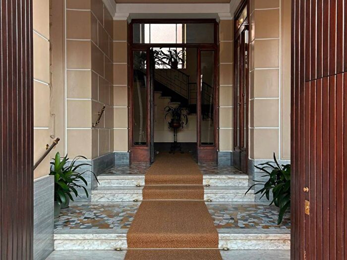 Appartamento trilocale in affitto in Via Monte Cervino, Monte Rosa Lotto, Milano