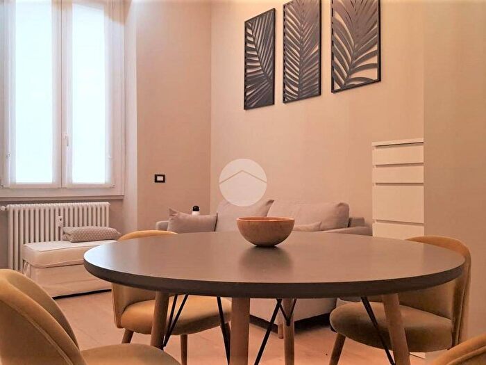 Appartamento monolocale in affitto in Via Carlo Farini, Isola, Milano