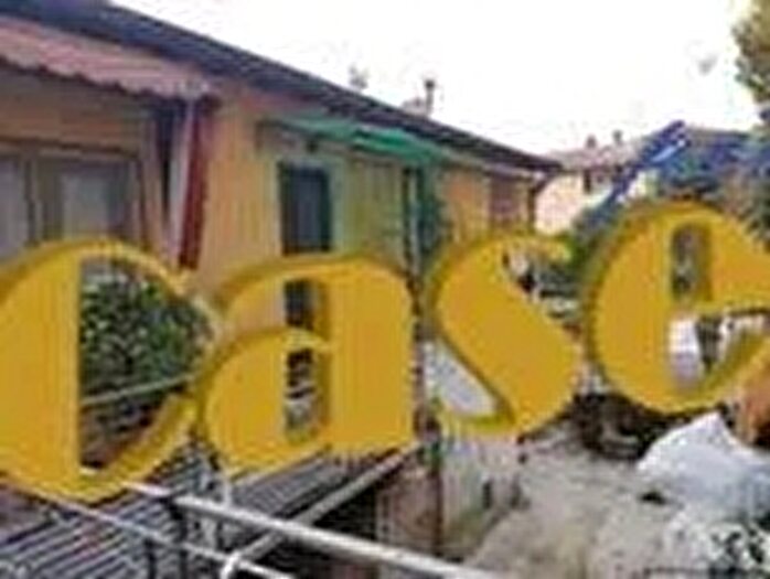Casa con 10 locali in vendita in Pietrasanta