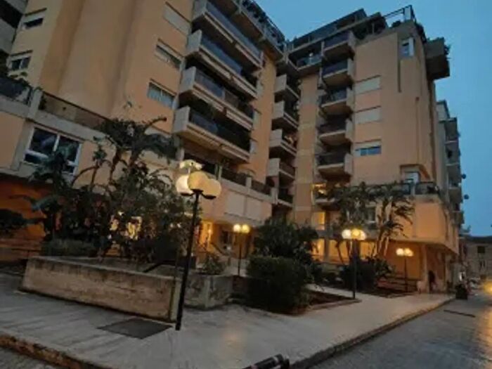 Appartamento bilocale in vendita in Via Imperatore Federico, Palermo